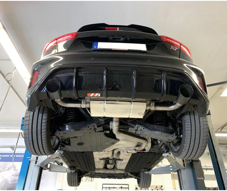 FOX Sportauspuff / Duplex-Anlage 70mm ab Kat./OPF für: FORD Focus ST - DEH / 2.3T - 206 kW, mit OPF |  Endrohr-Typ: 2x 100 rund, Schwarz emailliert |  Hinweise: XS,25 Schwarz