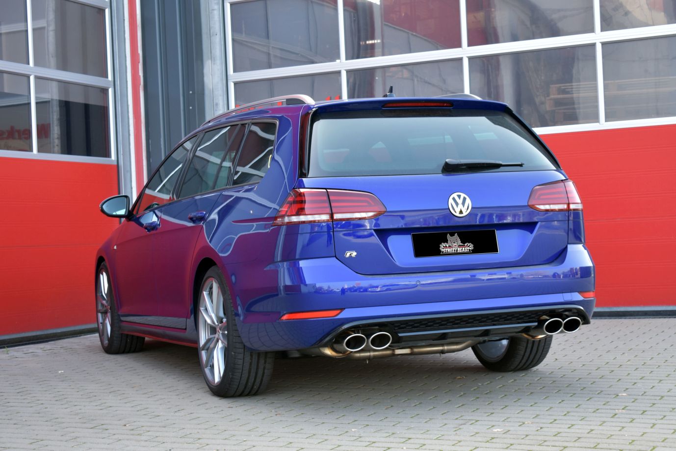STREET BEAST Klappen-Auspuff / Duplex-Anlage 76mm ab Kat. für: VW Golf 7 R Variant / 2.0TSI - 228 kW, ohne OPF  |  Endrohr-Typen: alle  |  Klappensteuerung mit Driving Mode Selection oder Handy-APP