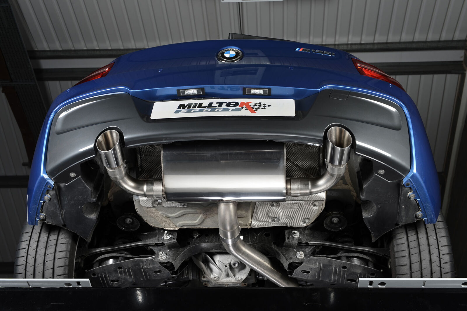 MILLTEK Sportauspuff Edelstahl / Duplex-ESD für: BMW M135i, M135ix - F20,1K4 / 3.0T - 235 kW  |   Endrohre GT 90mm rund, schräg - Cerakote schwarz / inkl. Verbindungsrohr 76mm ab MSD